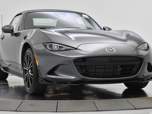 New 2026 MAZDA MX-5 Miata RF Grand Touring w/ Appearance Package RWD image 12