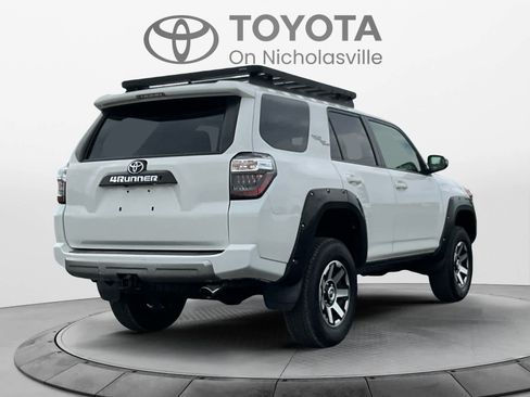 Used 2019 Toyota 4Runner TRD Off-Road Premium AWD/4WD image 5