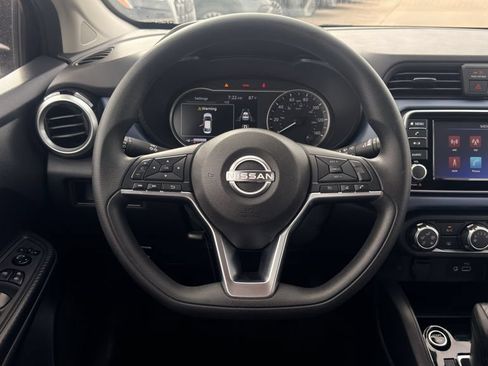 Used 2025 Nissan Versa SV FWD image 14
