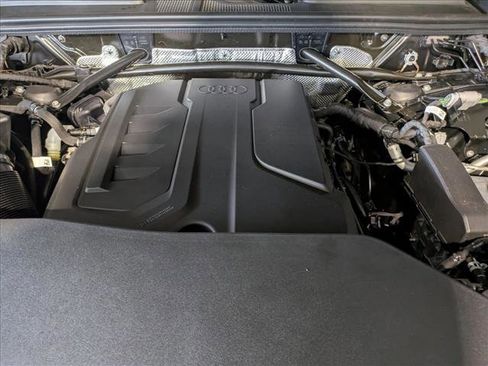 New 2025 Audi Q5 Premium Plus image 18