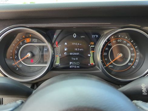 Used 2021 Jeep Wrangler Unlimited Sport AWD/4WD image 13