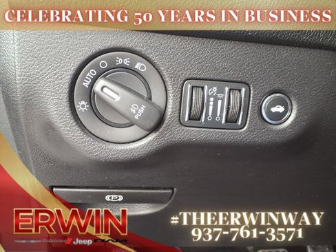 Used 2015 Dodge Challenger R/T Plus image 15