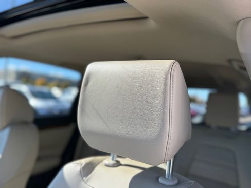 Used 2017 Honda CR-V EX-L image 16