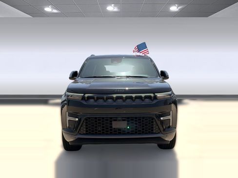 New 2026 Jeep Grand Wagoneer Limited AWD/4WD image 6