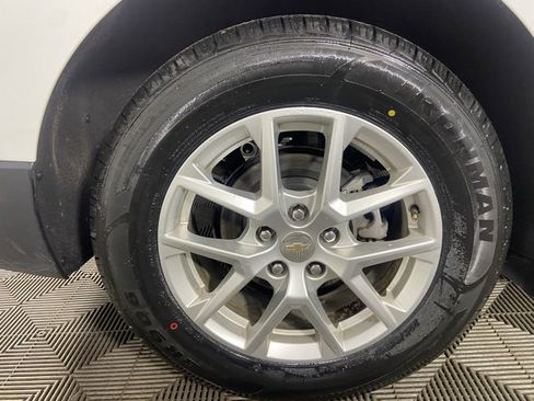 Used 2024 Chevrolet Equinox LT image 27