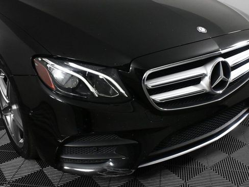 Used 2017 Mercedes-Benz E 300 image 28