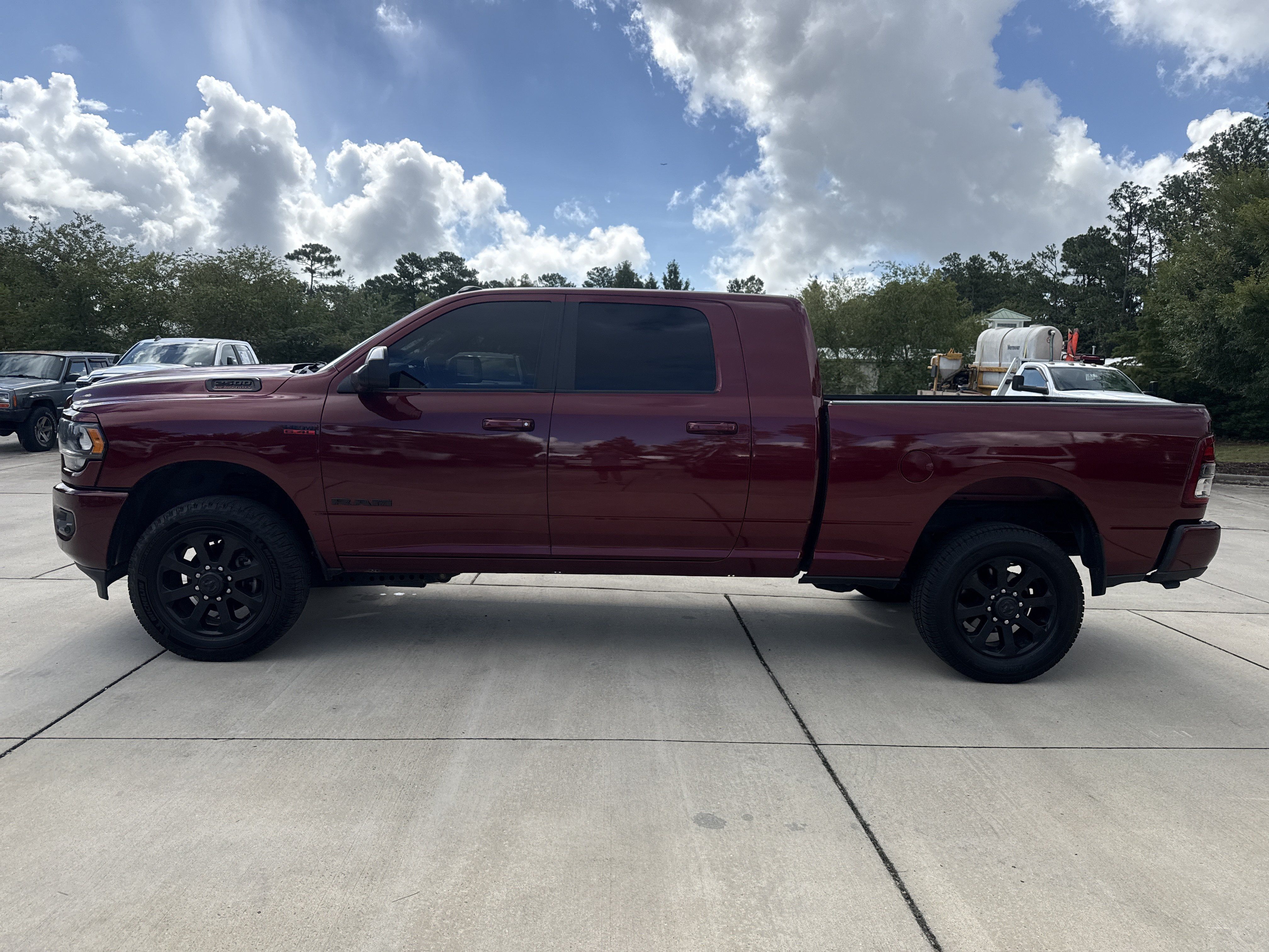 Used 2021 RAM 2500 Big Horn w/ Night Edition AWD/4WD image 6