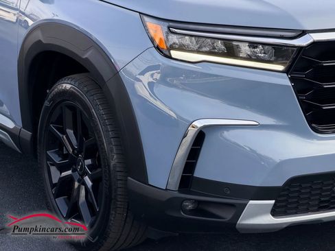 Used 2025 Honda Pilot Touring image 15