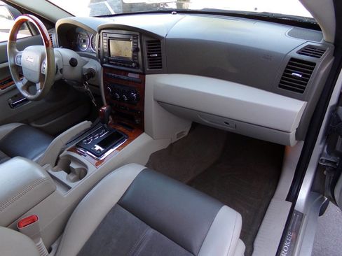 Used 2007 Jeep Grand Cherokee Overland image 28