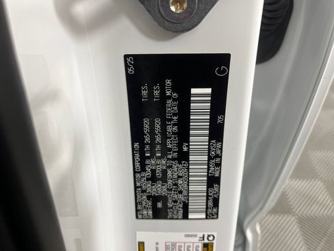 Certified 2025 Toyota 4Runner Limited image 39