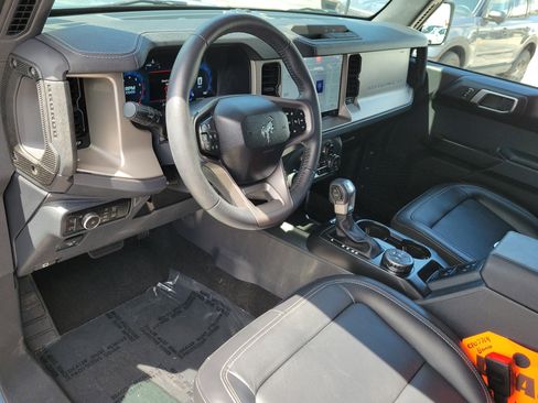 Certified 2025 Ford Bronco Outer Banks AWD/4WD image 20