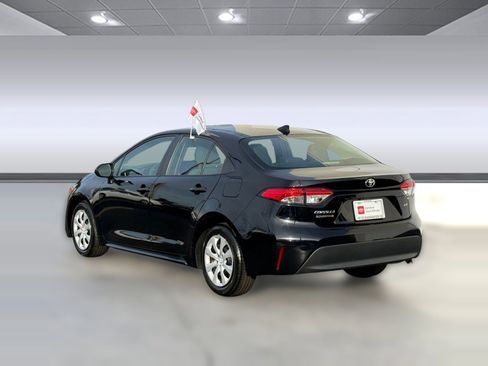 Certified 2024 Toyota Corolla LE image 3