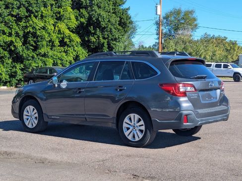 Used 2019 Subaru Outback 2.5i Premium image 5