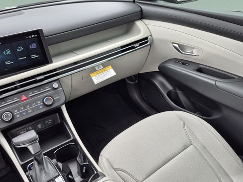 New 2026 Hyundai Tucson SE FWD image 13