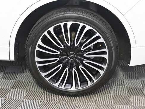 Certified 2025 Lincoln Aviator Black Label AWD/4WD image 20