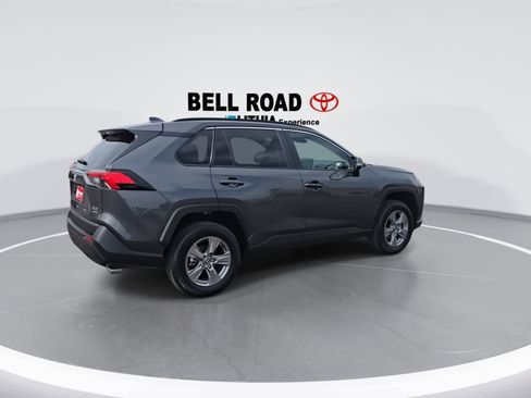 Used 2025 Toyota RAV4 XLE image 9