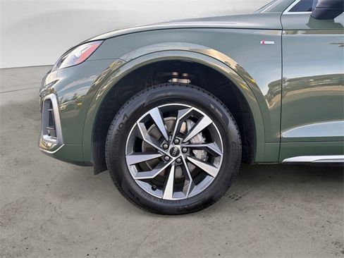 Used 2025 Audi Q5 2.0T Premium Plus w/ Premium Plus Package image 9