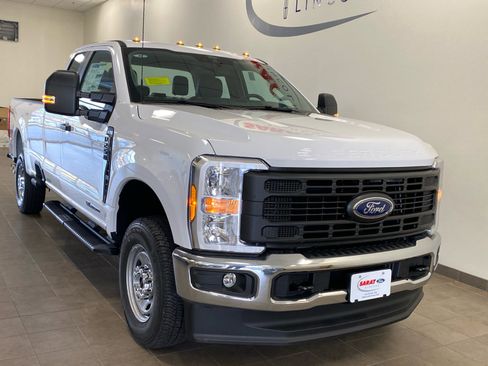 New 2026 Ford F250 XL w/ XL Chrome Package image 2