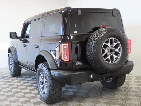 Used 2025 Ford Bronco Badlands AWD/4WD image 3