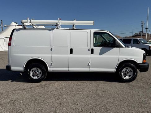 Used 2014 GMC Savana 3500 image 4