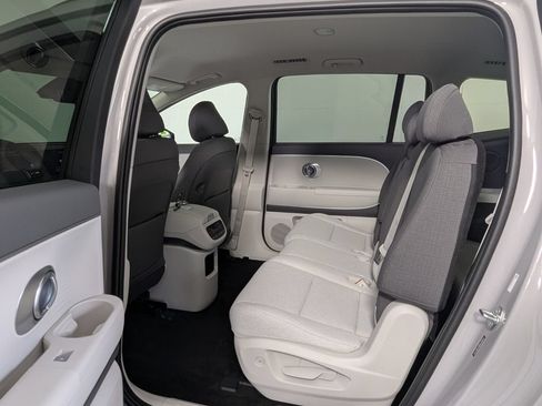 Certified 2026 Hyundai Ioniq 9 SE AWD/4WD image 24