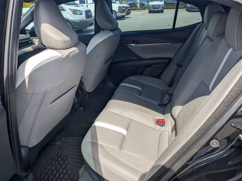 Used 2025 Toyota Camry SE image 13