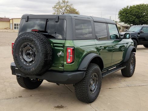 New 2024 Ford Bronco Outer Banks image 4