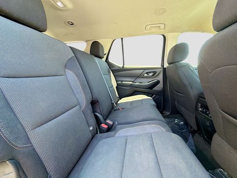 Used 2020 Chevrolet Traverse LS FWD image 18