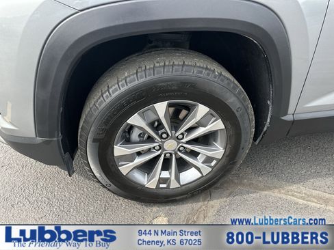 Used 2025 Chevrolet Equinox LT image 10