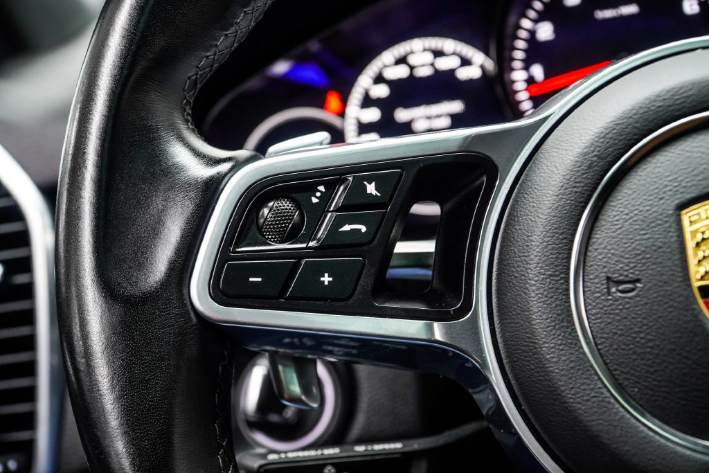 Used 2023 Porsche Cayenne Coupe AWD/4WD image 37