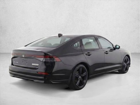 Used 2024 Honda Accord Sport image 7