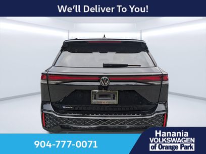 New 2026 Volkswagen Tiguan SE R-Line
