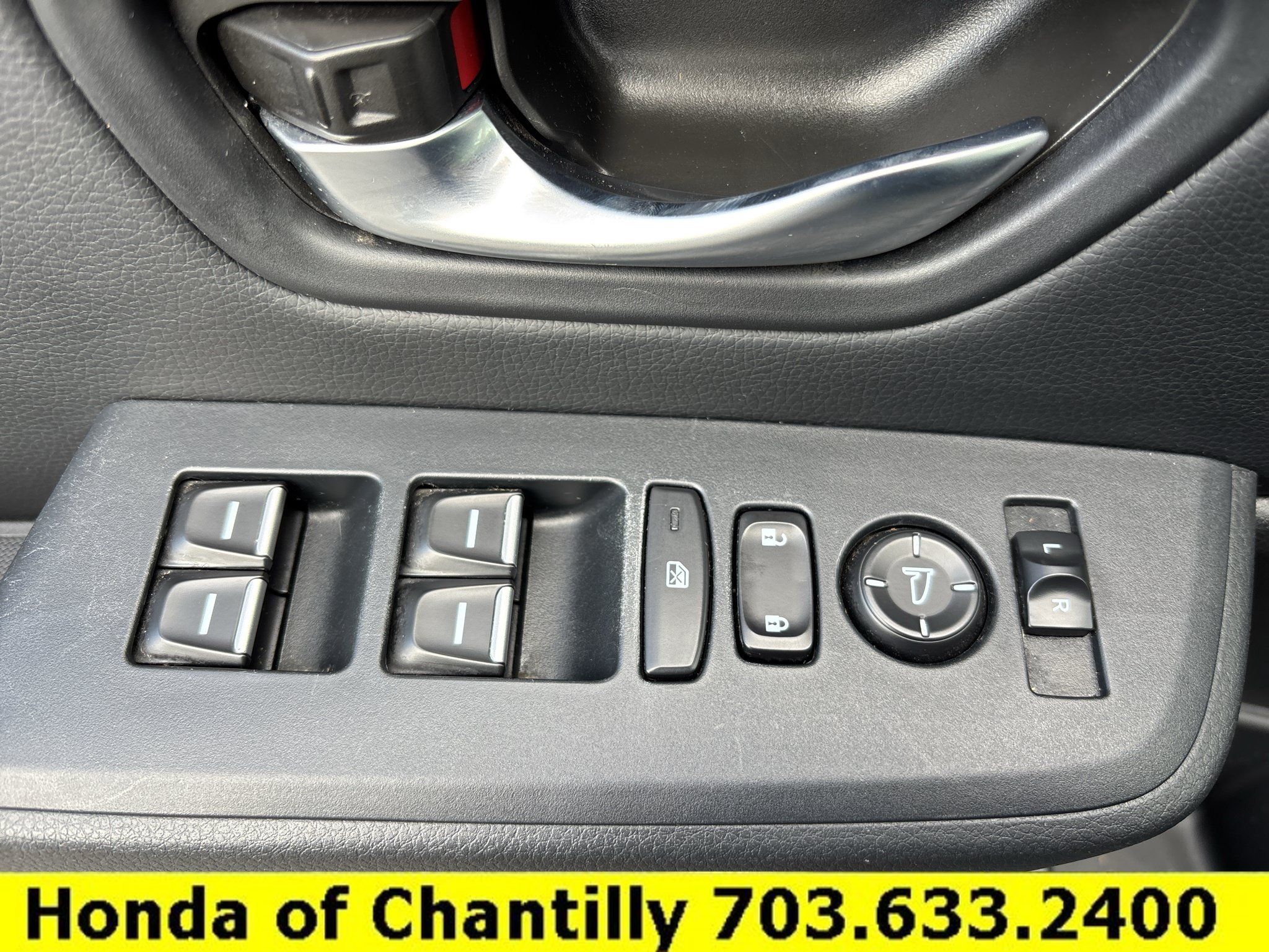 Certified 2025 Honda Pilot Sport image 21