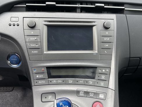 Used 2013 Toyota Prius Three image 16