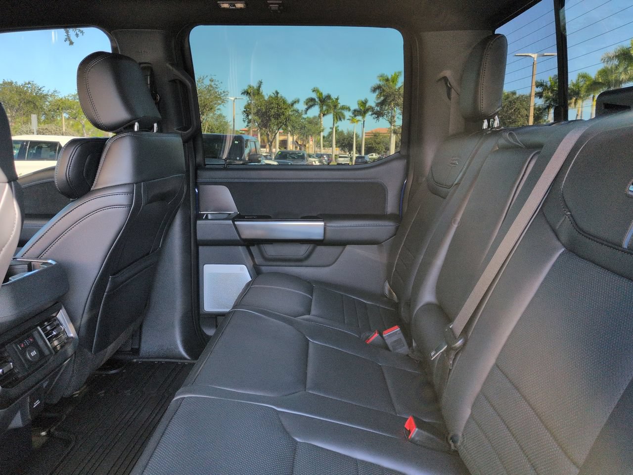 Certified 2026 Ford F250 Platinum w/ Tremor Off-Road Package AWD/4WD image 14