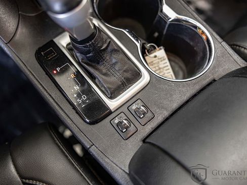 Used 2019 Toyota Highlander XLE AWD/4WD image 31