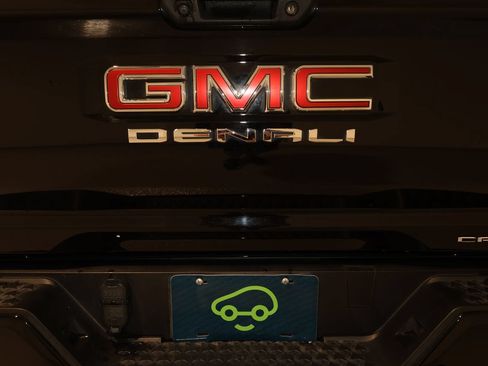 Certified 2023 GMC Canyon Denali w/ Denali Black Edition AWD/4WD image 34