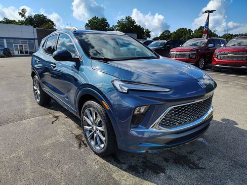 Certified 2024 Buick Encore GX Avenir w/ Avenir Technology Package AWD/4WD image 3