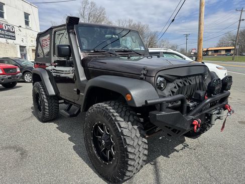 Used 2013 Jeep Wrangler Sport image 6