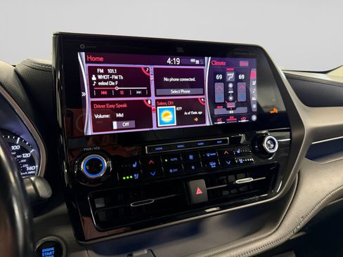 Used 2020 Toyota Highlander Limited AWD/4WD image 28