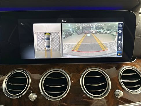 Used 2020 Mercedes-Benz E 350 4MATIC Sedan image 21