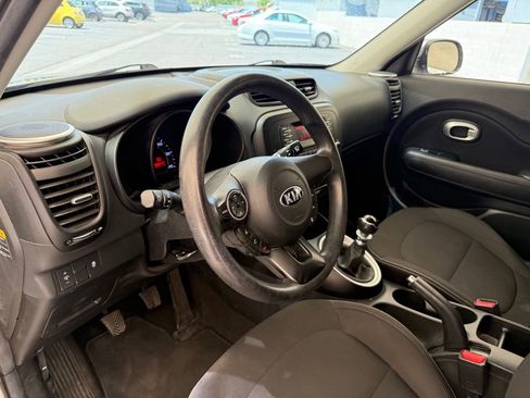 Used 2016 Kia Soul FWD image 13