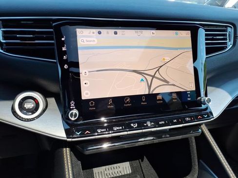 New 2026 Jeep Grand Wagoneer L 4WD image 10