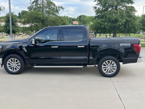 Used 2024 Ford F150 Lariat w/ FX4 Off-Road Package AWD/4WD image 7