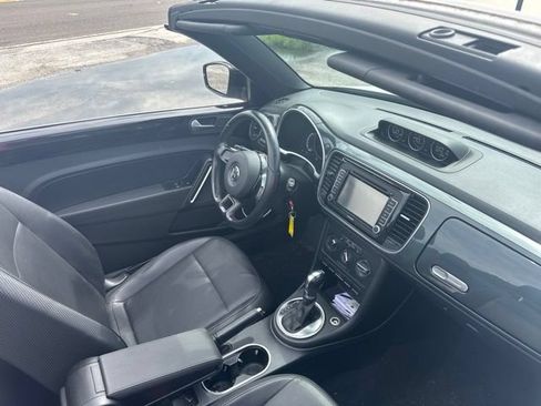 Used 2013 Volkswagen Beetle 2.0T FWD image 10