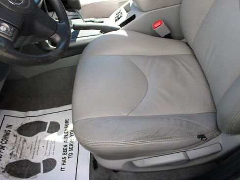 Used 2012 Toyota RAV4 FWD w/ Value Pkg image 17