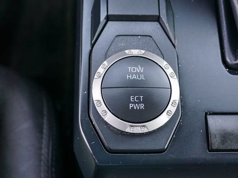 Used 2024 Toyota Tacoma SR5 RWD image 17