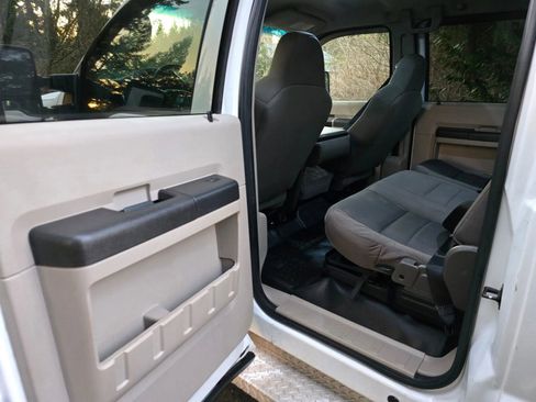 Used 2009 Ford F350 XLT image 17