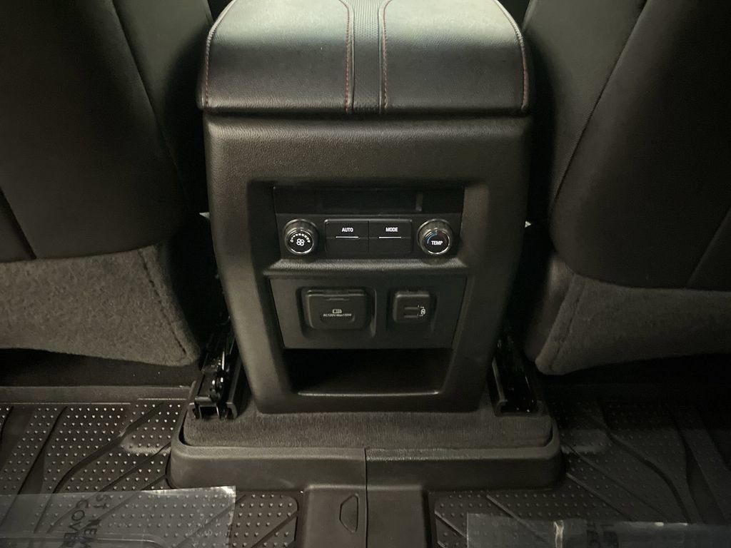 Used 2023 Chevrolet Traverse RS w/ LPO, Floor Liner Package FWD image 15