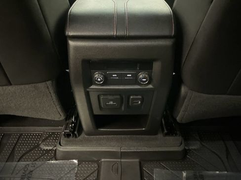 Used 2023 Chevrolet Traverse RS w/ LPO, Floor Liner Package FWD image 15